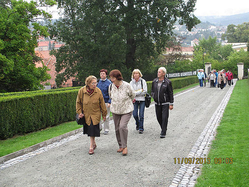 2013-zajezdsenioru-zari