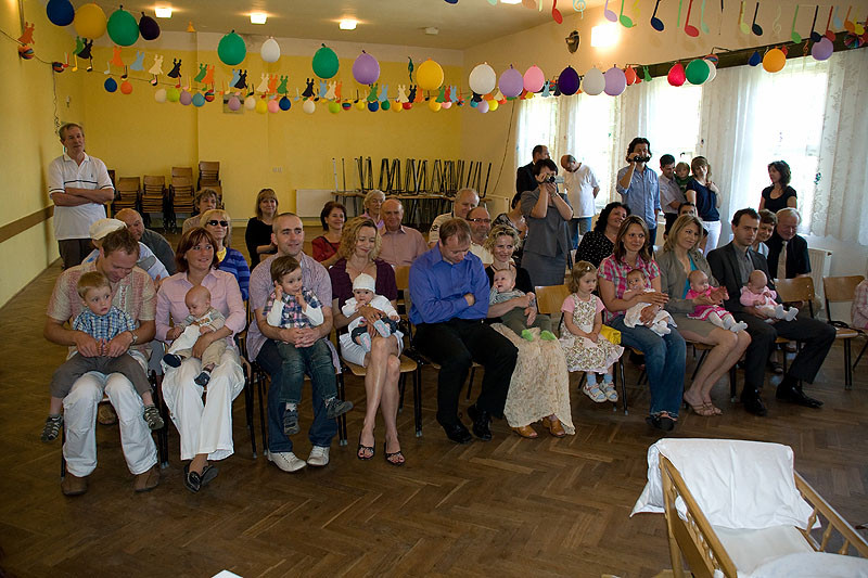 2010-vitaniobcanku-cerven