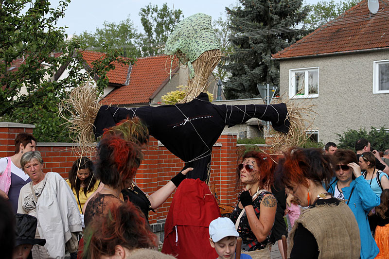 2014-palenicarodejnicastavbamajky