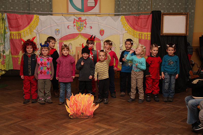 2011-mikulasskanadilka